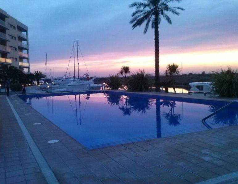 Atico En Port Gran Roses Apartment Luaran gambar